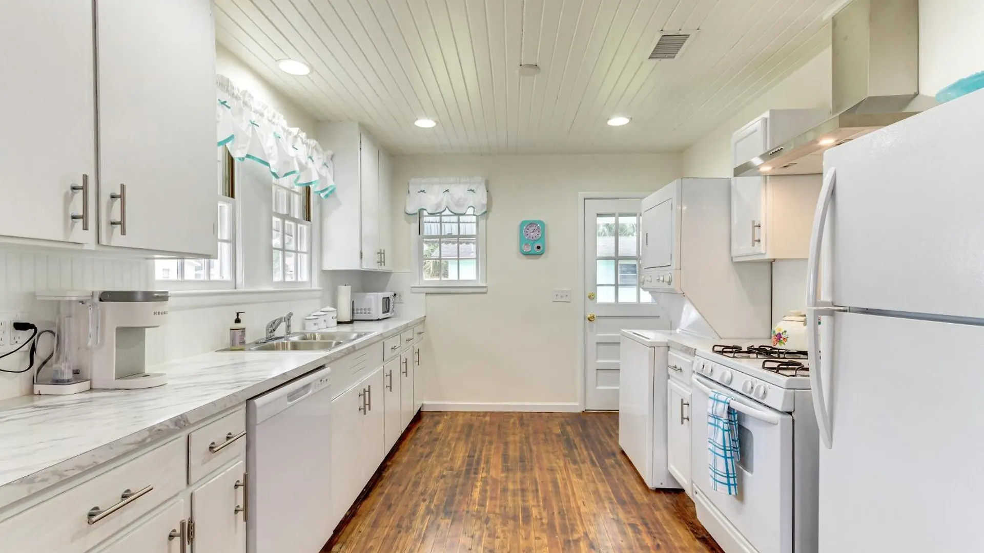 Charming Coastal Pensacola Home 1 Mi To Palafox St United States